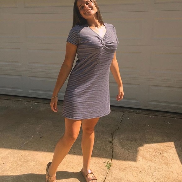 Dresses & Skirts - cute little dress!!